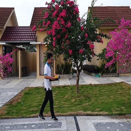 Belitung Holiday Resort Sijuk Buitenkant foto