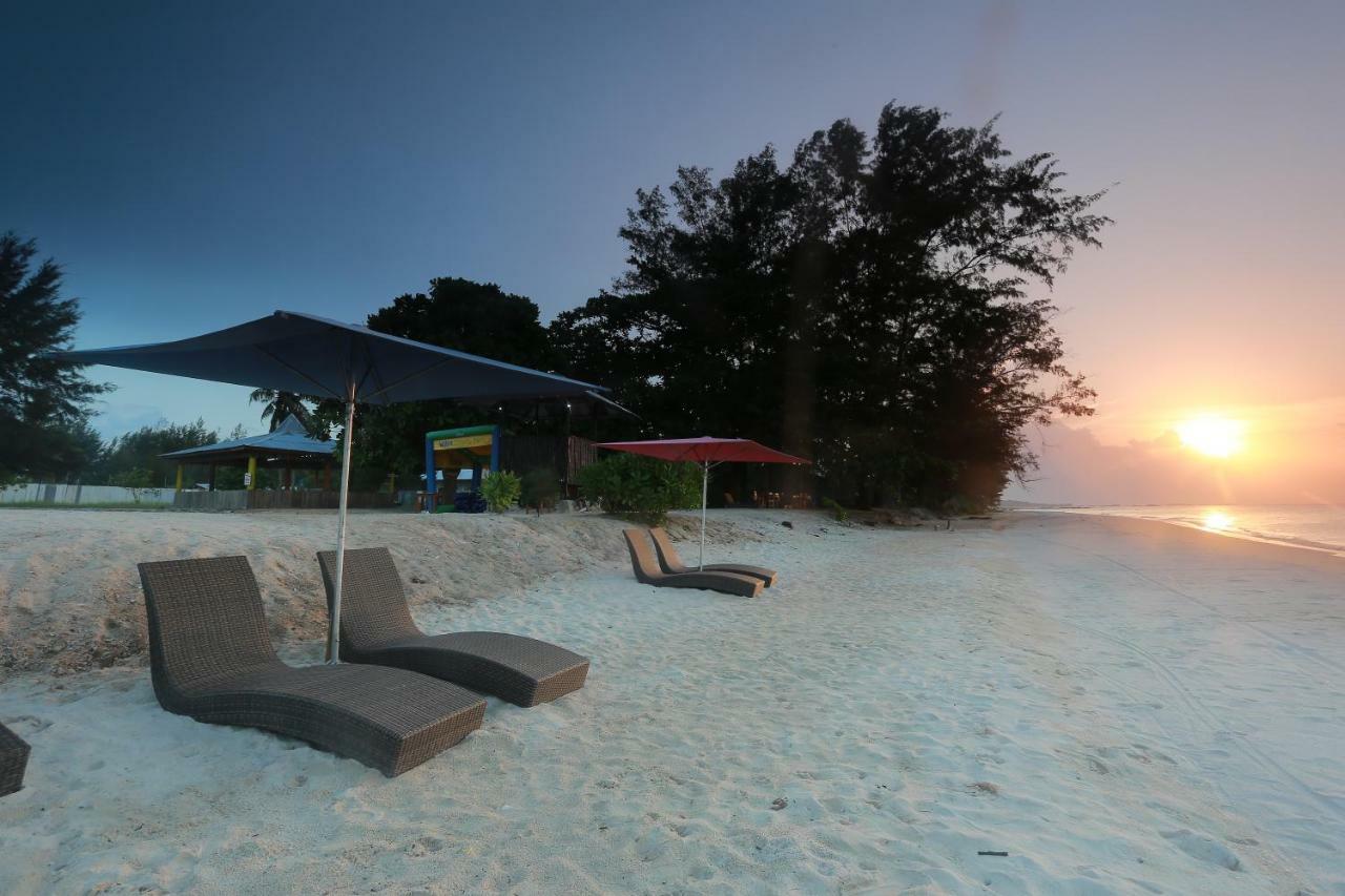 Belitung Holiday Resort Sijuk Buitenkant foto