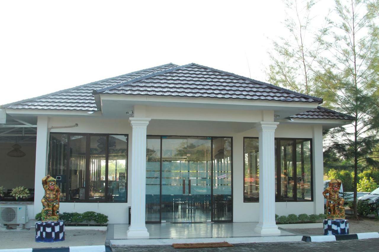 Belitung Holiday Resort Sijuk Buitenkant foto