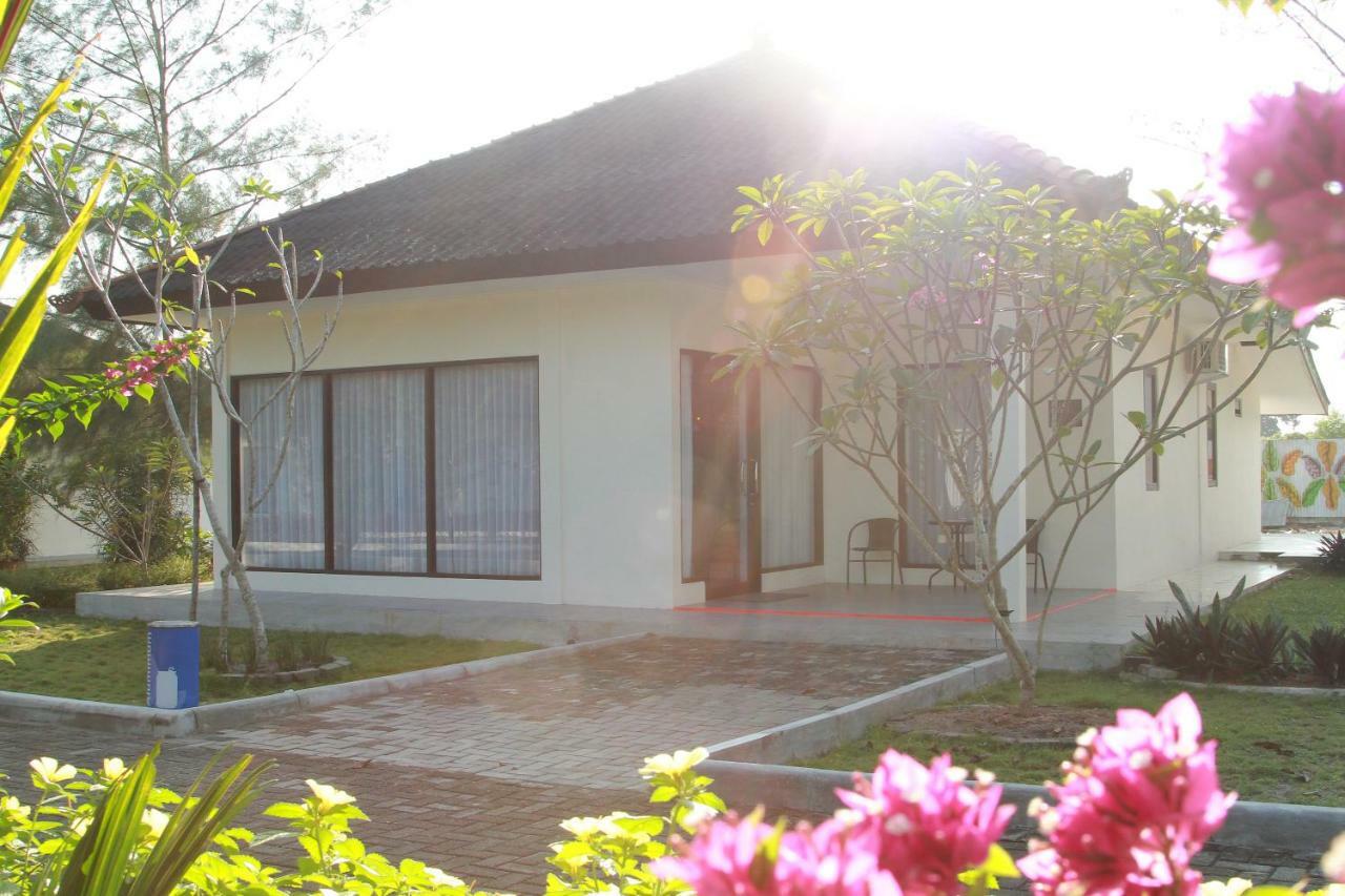 Belitung Holiday Resort Sijuk Buitenkant foto