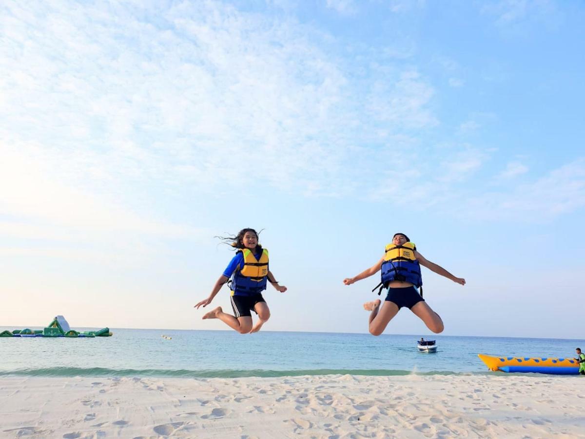 Belitung Holiday Resort Sijuk Buitenkant foto
