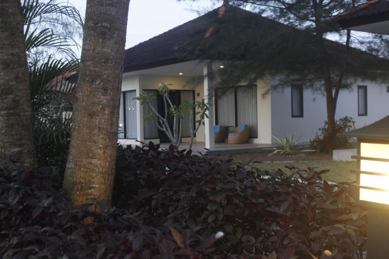 Belitung Holiday Resort Sijuk Buitenkant foto