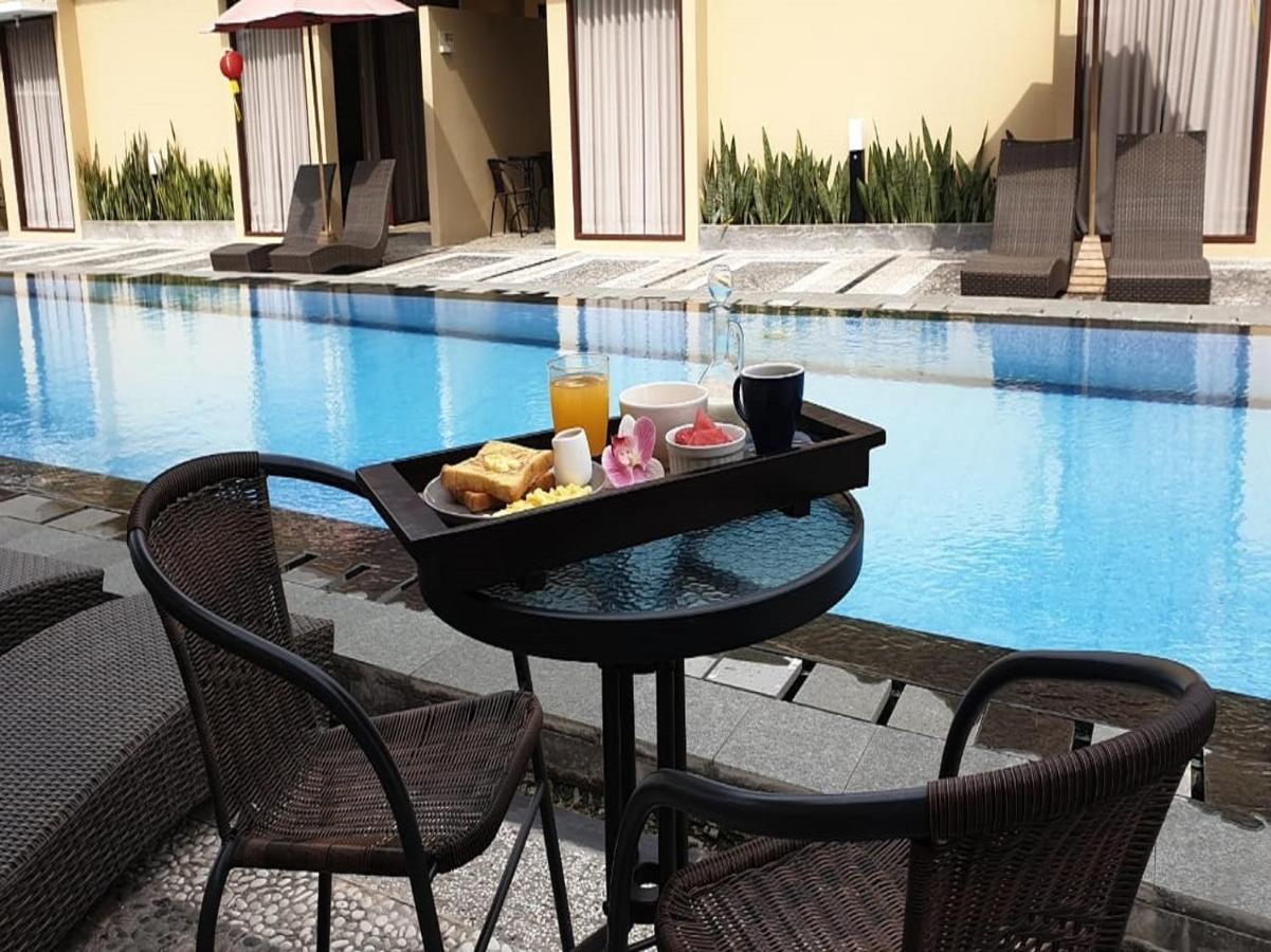 Belitung Holiday Resort Sijuk Buitenkant foto