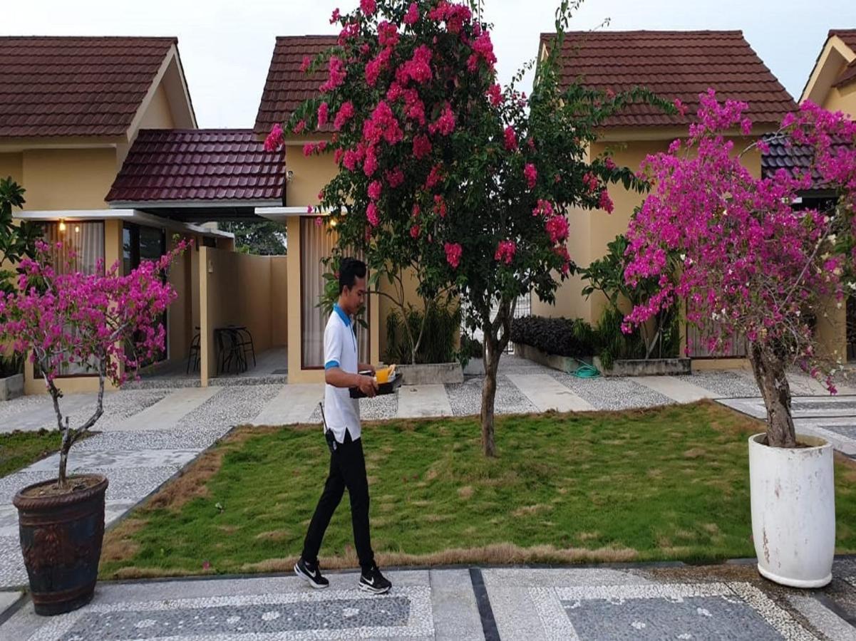 Belitung Holiday Resort Sijuk Buitenkant foto